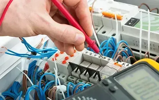 Professional electrician in Seven Sisters